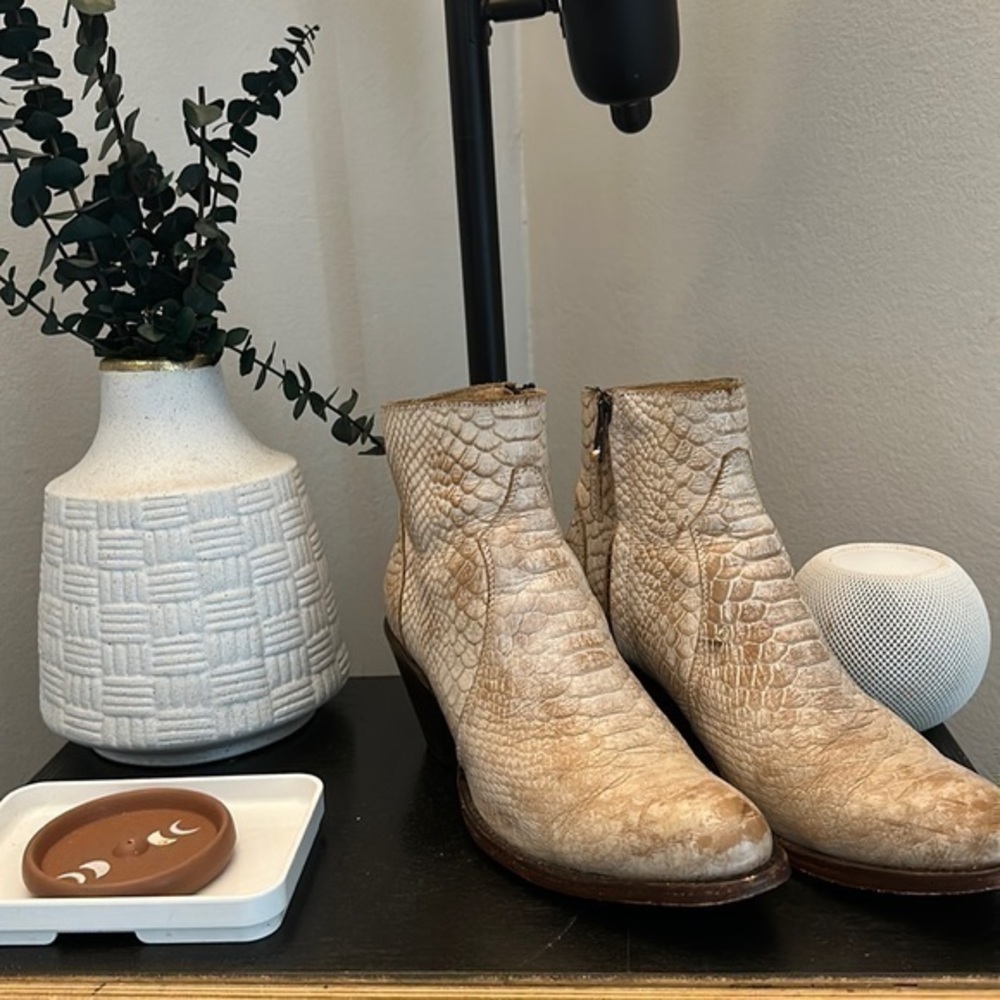 IDYLLWIND | Western Booties